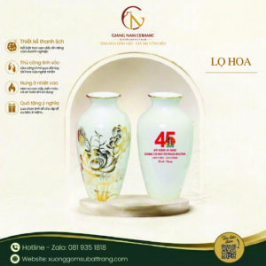 Alternative view of Bình Hoa Bát Tràng Vẽ Vàng Họa Tiết Đại Đóa Liên Hoa
