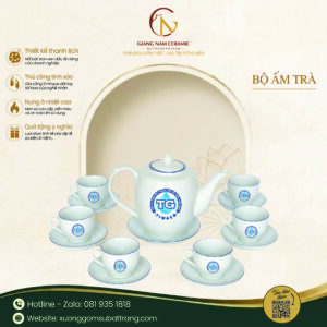 Bộ trà sứ trắng viền chỉ xanh in logo công ty